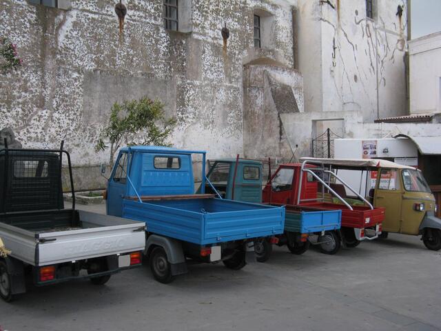 Enge Gassen, kleine Autos