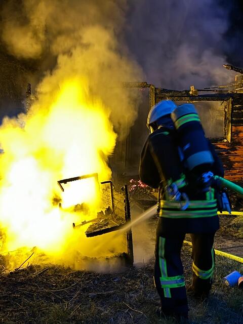 Foto:  Feuerwehr Hattingen &amp; Polizei Hattingen