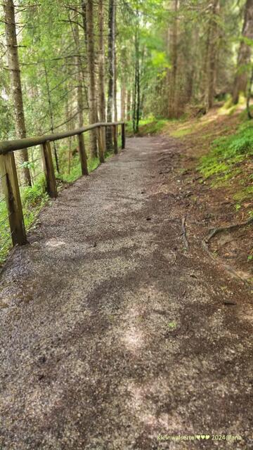 NEUE WEGE gehen... trotz´mancher´Hindernisse !!!

:-)))