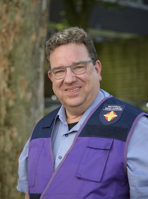 Pfarrer Guido Möller ist für die geistliche Begleitung der Notfallseelsorgerinnen und Notfallseelsorger in Mülheim, Essen und Oberhausen zuständig. | Foto: Kirchenkreis Essen/Alexandra Roth