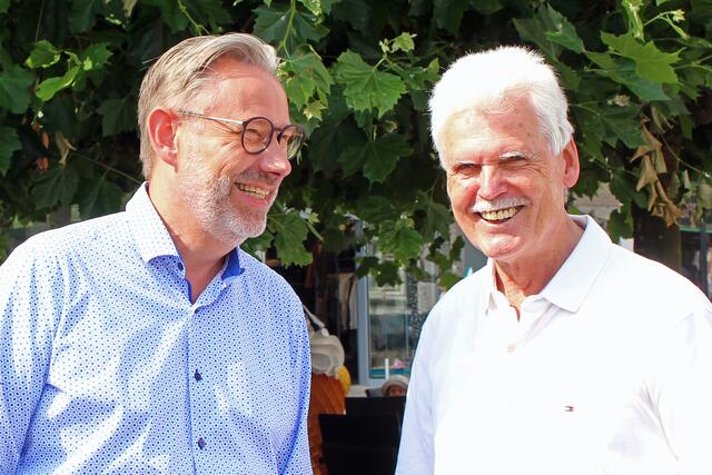 Seniorentag in der Kreisstadt Unna 2024 -Vorsitzender des City Werberings Thomas Weber und stellvertretender Bürgermeister Gerhard Meyer  | Foto: © Jürgen Thoms  