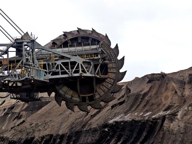 Die 18 Schaufeln des Baggers 285 schaffen eine Tagesleistung von bis zu 200.000 m3 