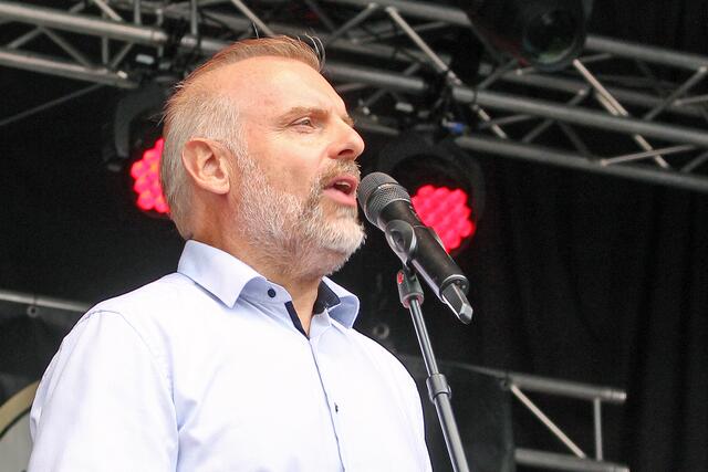 Bürgermeister Dirk Wigant Unna bei der Begrüßung | Foto: © Jürgen Thoms 