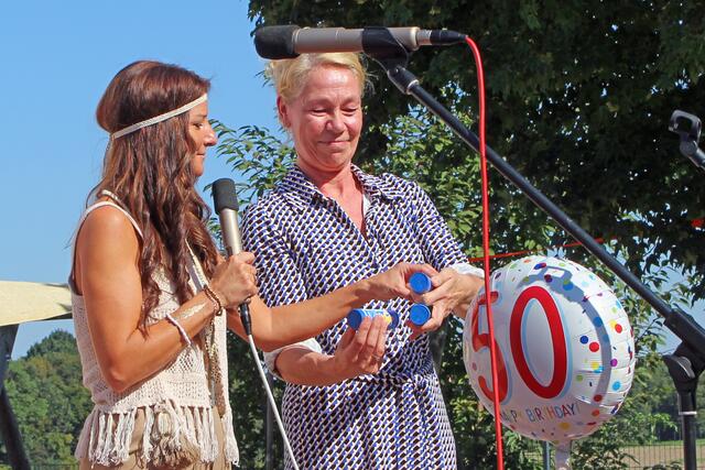 Einrichtungsleiterin Inga Witttky und Fachberaterin  und  Leiterin vom Referat für Kindertagesstätten im Ev. Kirchenkreis Unna Sandra Niggemeier  | Foto: © Jürgen Thoms 