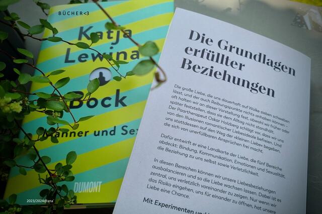 ...es gibt tatsächich auch INTERESSANTES Geschreibsel´....
:-)))