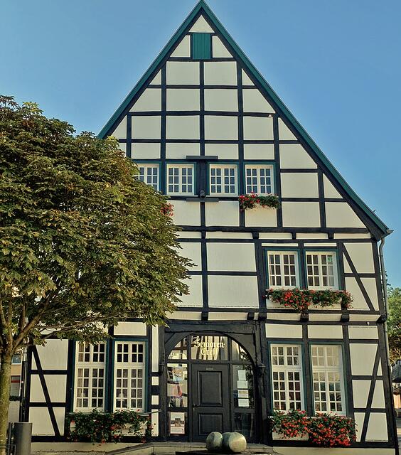 Bunt gemixt aus Besuchen des 3.  Quartals 2024  in der Innenstadt von Unna - Seniorentreff Fässchen | Foto: © Jürgen Thoms 