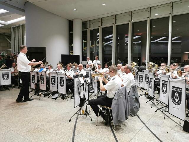 Die Musikanten sorgten auch innerhalb des Landtags für die perfekte musikalische Untermalung des Abends. | Foto: Faßbender/BSV