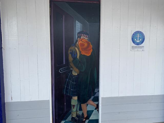 ein letzter Kuss | Foto: umbehaue