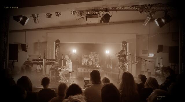 ...hat mir, hatte uns gefallen :-)