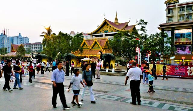 Stadtplatz in Jinhong