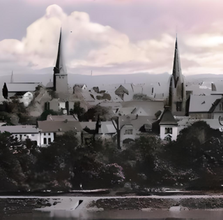 Altes Foto - vorne die Villa Nedelmann - ganz vorn am unteren Bildrand "Einlauf des Fabrikkanals in die Ruhr" - rechts die auch in den 70er Jahren abgerissene "Pauli-Kirche" (mit KI geschärft) | Foto: Archiv Mülheimer Kunstverein KKRR