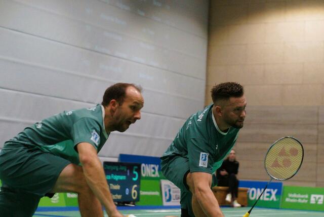 Alexander Roovers und Vasily Kuznetsov "graben jeden Ball aus" | Foto: Grün-Weiß Mülheim