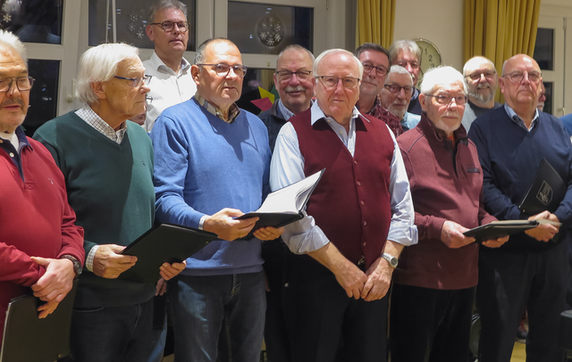 Haus unterm Regenbogen: Ständchen zum 90. Geburtstag unseres Fördermitglieds Manfred Baumann