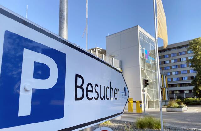 Das Evangelische Krankenhaus Witten setzt seine Vortragsreihe "Medizin konkret" vor. Zum Auftakt geht es um den Rückenschmerz. Dr. Peter Koch von der Orthopädischen Gemeinschaftspraxis referiert über Ursachen, Diagnostik und multimodale Therapieverfahren. 