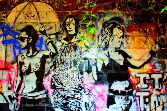 Hackesche Höfe Berlin/Revolucion of the Ladies
Anonymous StreetARTist/MURIAL
Saved by Bronco54
Screenprint | Foto: Fotorechte by Bronco54 und Fotoarchiv