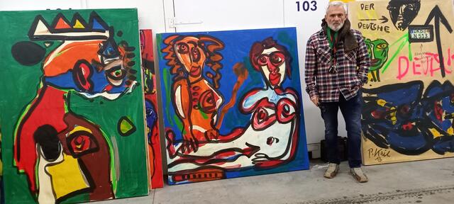 Bronco54 between three Pieces by Robert Peter Keil
Collection Irena Maria Merkel und Wolfgang Merkel
Merkel Collection and Foundation/Rhein Neckar Delta | Foto: Merkel Collection and Robert Peter Keil