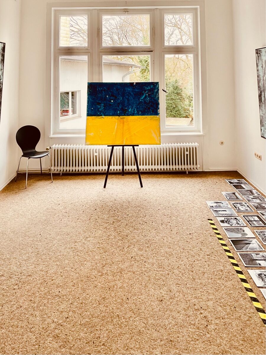 Hommage an die Ukraine - ein Kunstwerk von Reinhard Fingerhut in der Ruhr Gallery | Foto: Mülheimer Kunstverein und Kunstförderverein KKRR