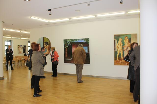 Günter Zink Sammler afrikanischer Holzskulpturen, größte und beste Collection in good old Germany nähertsich der Neuen Leipziger Schule an...rechts von ihm einige Nackedeis des FotoErotoRealisten FALK GERNEGROß , NLP und Gallery Kleindienst Leipzig, Spinnerei, zhlreiche Gruppenausstellungen weltweit | Foto: FotoArchiv Merkel