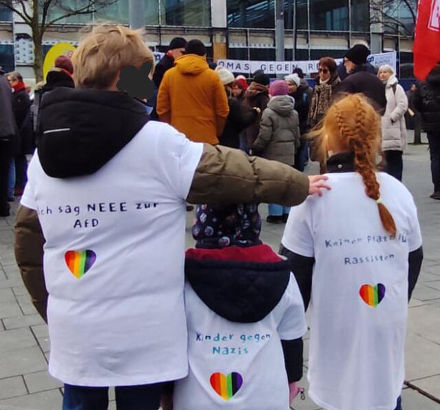 Omas gegen Rechts( Kinder gegen Rechts)
Berliner Platz, Samstag, 15.02.2025

