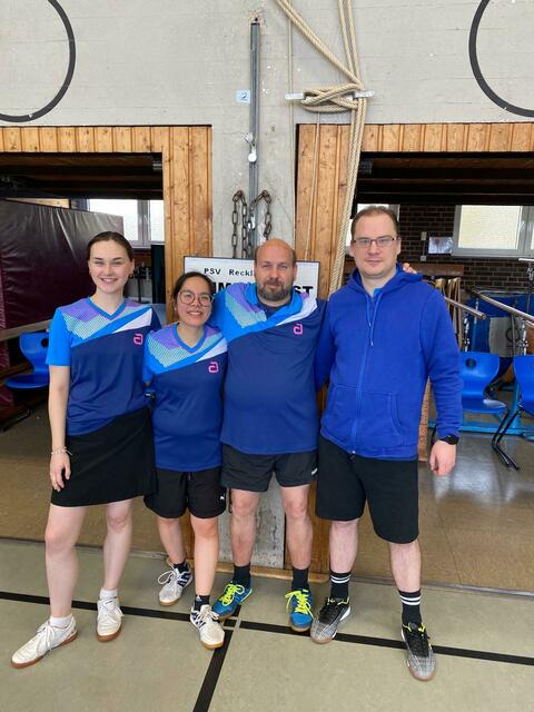 Knapp am sieg vorbei:  Mara Schinschick (L); Jenna Cruz; Torsten Wilkskamp; Christian Franke 