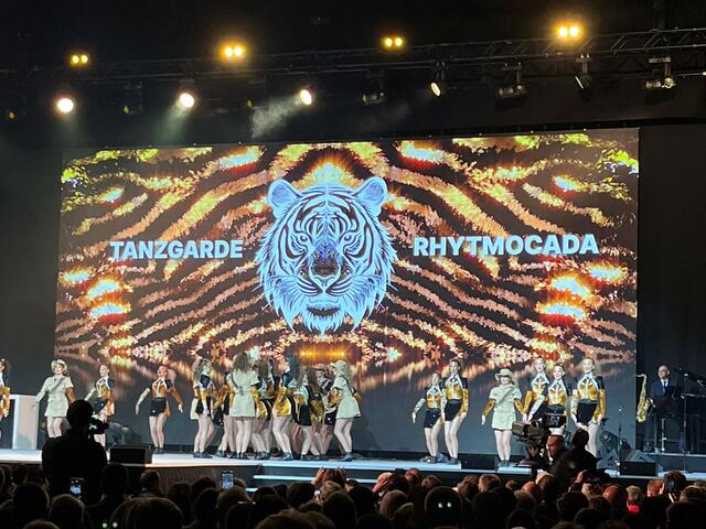 Karneval lässt grüßen: die tolle Tanzgarde Rhytmocada in der Nähe von Bonn. | Foto: Andrea Becker