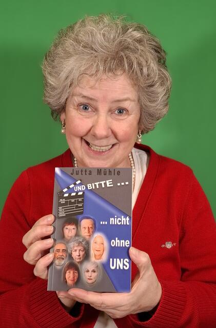 Ein irres Gefühle, dass eigene Buch in den Händen zu halten | Foto: privat