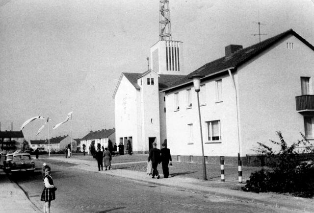 Dieses Foto zeigt die Auferstehungskirche in Ungelsheim.
Foto: www.evgds.de