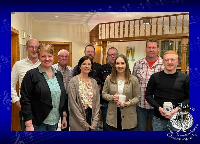 Hinten von links: Sascha Zillmer, Manfred Schledde, Sven Püttmann, Sebastian Kraas, Fabian Bornemann
Vorne von links: Vorsitzende Stefanie Spiegel, Katja Bornemann, Mona Heinemann, Kevin Büenfeld
