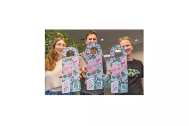 Werben für den Vorgartenwettbewerb: Klimaanpassungsmanagerin Merle Gemke, Grünplaner Luc Boekholt, Kliamschutzmanager Christoph Bors | Foto: Stadt Kleve