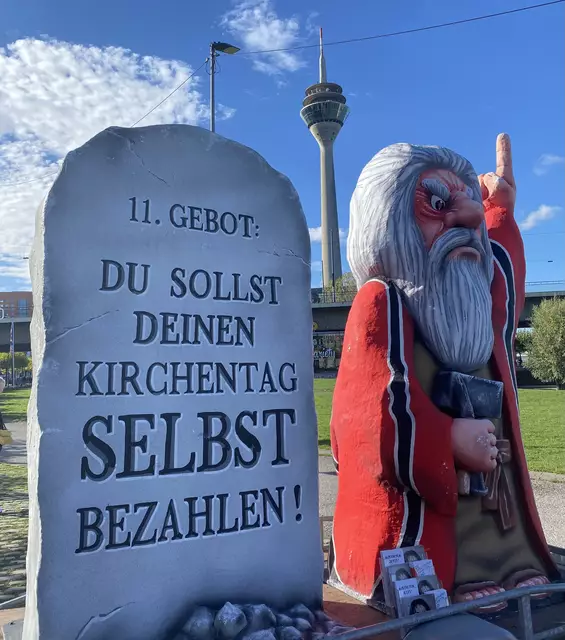 Bürgerbegehren gegen die Finanzierung des evangelischen Kirchentages in Düsseldorf ! Unterschriften sammeln …., schwierig ….fast jeder angesprochene kam nicht aus Düsseldorf…..