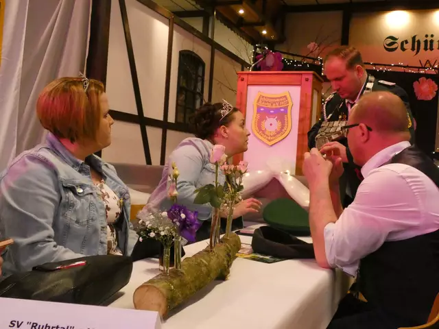 Links vorne - Königin Britta Thiele ... rechts König Sven Thiele