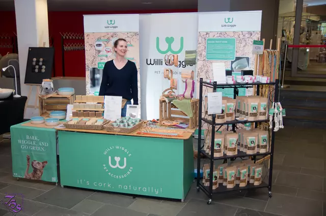 Willi Wiggle Hundezubehör aus Kork