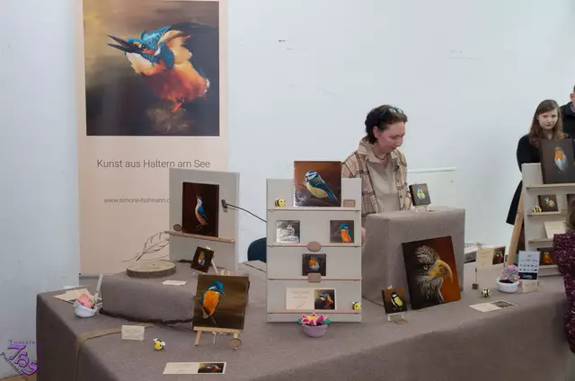 Simone Hofmann Federleichte Malerei