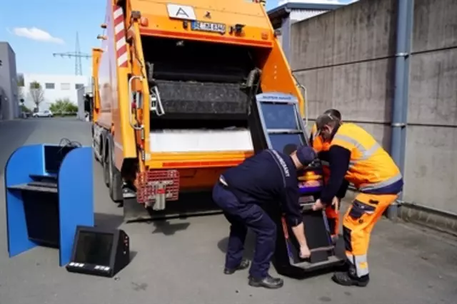 Das illegale Glücksspielgerät landete in der Presse... | Foto: Foto: Stadt Marl 