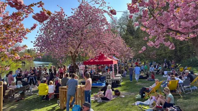Kirschblütenfest 2025 am Kermisdahl in Kleve