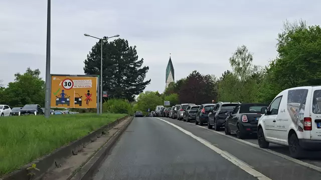 Weiter für Diskussionen sorgt die Verkehrsführung im Bereich Buersche Straße/Asienbrücke. Die Fraktion "Soziales Bündnis" (BIG und DKP) beteiligt sich mit einem eigenen Vorschlag an der Debatte.  | Foto: Soziales Bündnis 