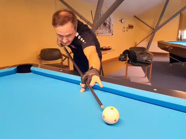 Samir Hadzibajramovic konnte ebenso wie André Steinbach und Jörg Saborowski beim überraschend hohen Heimsieg der ersten Mannschaft des PBSC Wesel in der Oberliga seine beiden Partien erfolgreich gestalten