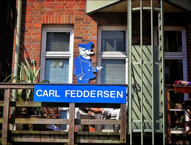 Der Vadder von der Helga Feddersen (•¿~)