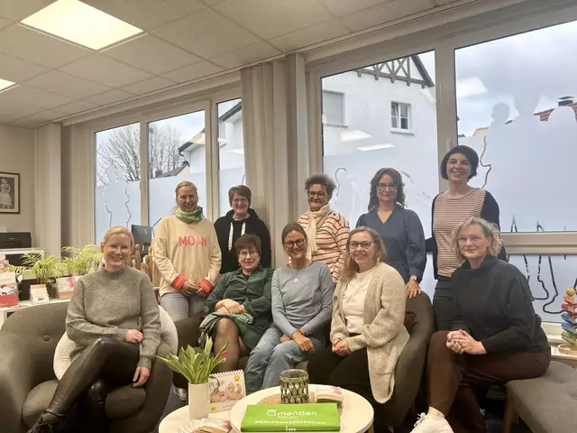 Die Familienlotsinnen der Stadt Menden haben jetzt die vor Ort tätigen Hebammen zu einem Austausch eingeladen. Foto: Vanessa Wittenburg