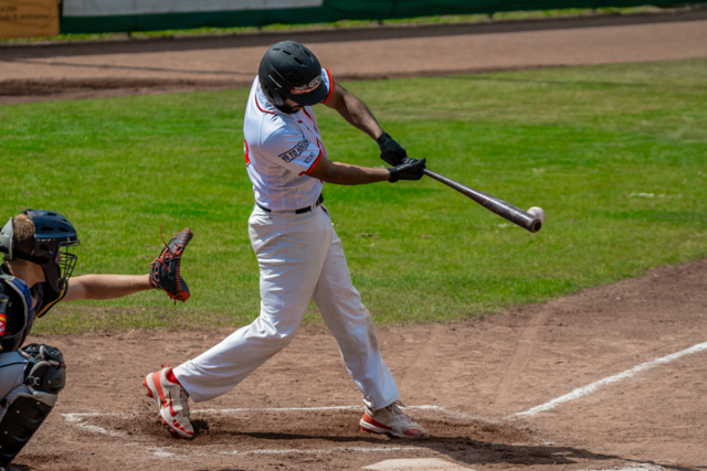 dortmund's Catcher Ivan Alba