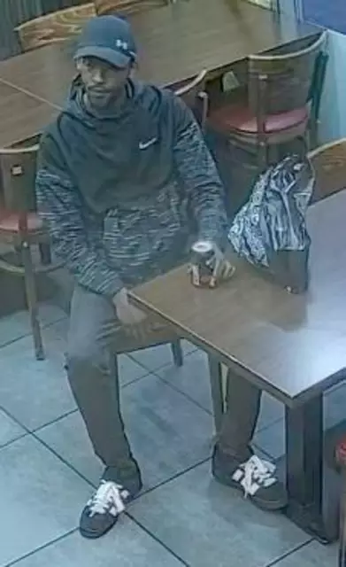 Bild, Text Polizei Essen / Eine 54-jährige Frau durch Schuss verletzt – Fahndungsfotos