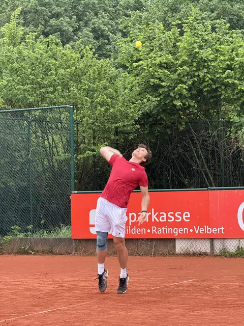 NBV-Neuzugang Mika Berghaus erwies sich als sehr zuverlässiger Punktegarant, er gewann alle vier Einzel und vier Doppel.
 | Foto: Ihlo (Netzballverein)