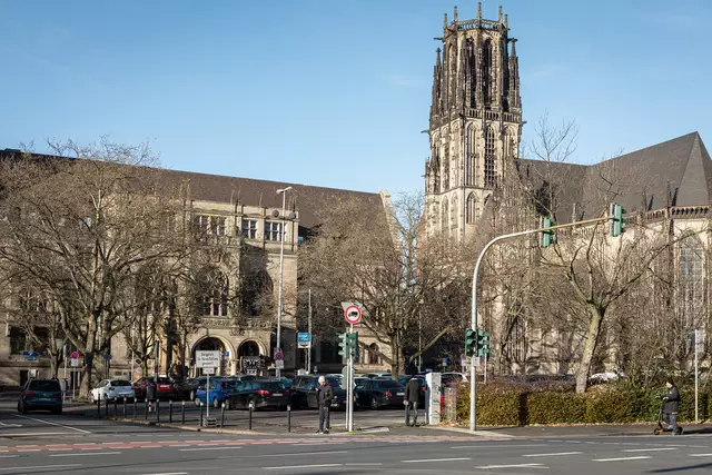 In der Duisburger Salvatorkirche findet am 2. Juni der 24. gemeinsame Frauengottesdienst statt.
Foto: Rolf Schotsch
