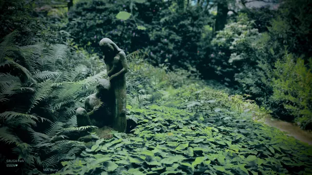 ein Flötersspieler und ein Mädchen