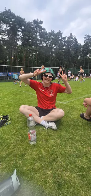 Elisabeth (Lisa)  von den Reifen Frauen ü50 -deutlich u 30 :-)  - hat viel Spaß