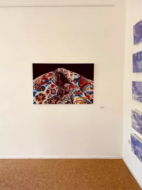 Die Hängung wurde zusammen mit Werken aus der Reihe "Hope" von Manfred Dahmen beschlossen - eine gute Harmonie begeisterte bereits unzählige Besucher der Schau in der Ruhrtalstadt | Foto: Mülheimer Kunstverein und Kunstförderverein KKRR / VG Bild-Kunst, Bonn