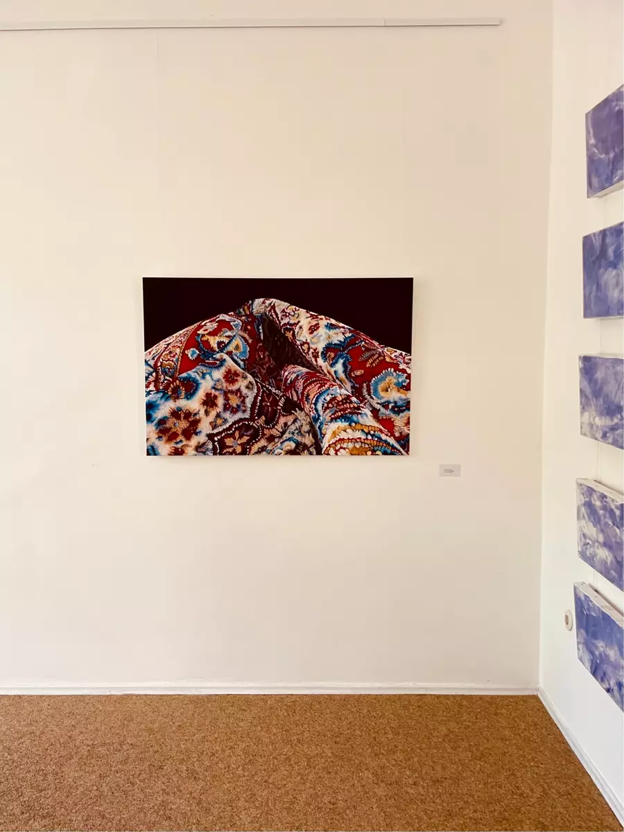 Die Hängung wurde zusammen mit Werken aus der Reihe "Hope" von Manfred Dahmen beschlossen - eine gute Harmonie begeisterte bereits unzählige Besucher der Schau in der Ruhrtalstadt | Foto: Mülheimer Kunstverein und Kunstförderverein KKRR / VG Bild-Kunst, Bonn