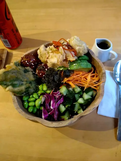 Erfrischung mit Sojasosse.