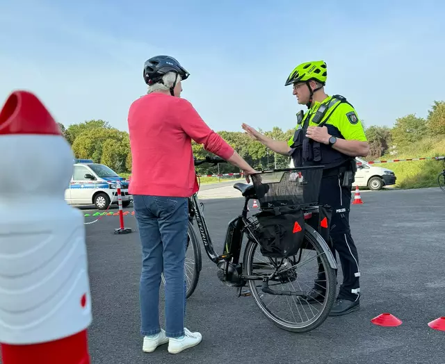 Der sichere Umgang mit dem E-Bike will gelernt sein. Foto: Polizei Unna
