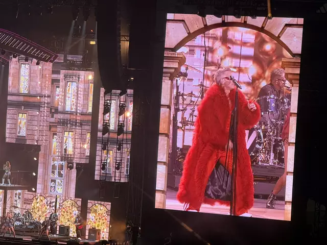 Frech, charmant und bestes Entertainment: Robbie in Gelsenkirchen. | Foto: Andrea Becker